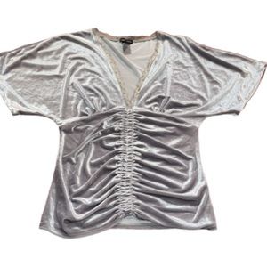 𝅺Moda International by VS size large silver velour V-neck top wide sleeve